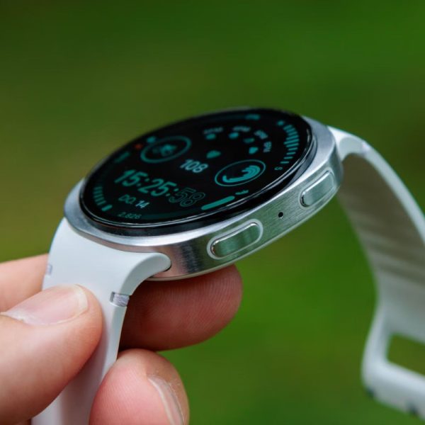 ساعت هوشمند 40 میلی‌متری سامسونگ مدل Galaxy Watch 8 با بند پلاستیکی — تصویر ۲۰