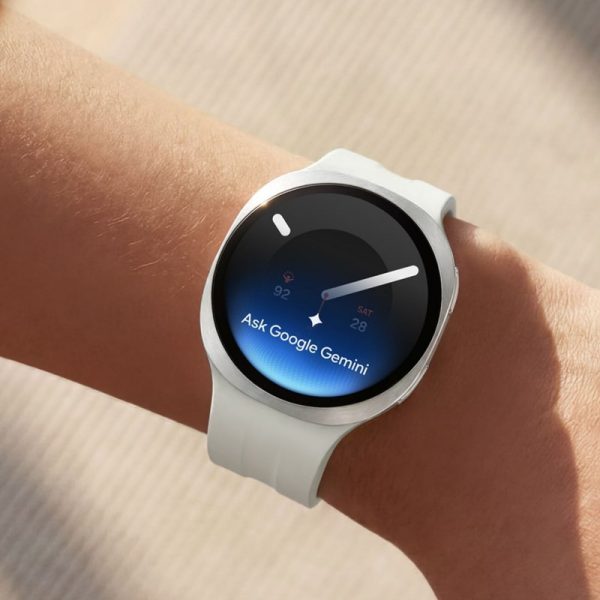 ساعت هوشمند 40 میلی‌متری سامسونگ مدل Galaxy Watch 9 با بند سیلیکونی — تصویر ۶