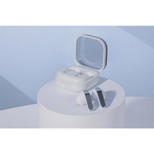هدفون بلوتوثی سامسونگ Galaxy Buds 4 با نویز کنسلینگ فعال و میکروفون سه‌گانه — تصویر ۱۴