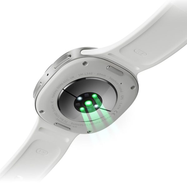 ساعت هوشمند 44 میلی‌متری سامسونگ مدل Galaxy Watch 9 با بند سیلیکونی — تصویر ۳